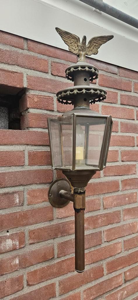 Antieke Buitenlamp met Adelaar, Huis en Inrichting, Lampen | Wandlampen, Gebruikt, Glas, Metaal, Ophalen of Verzenden