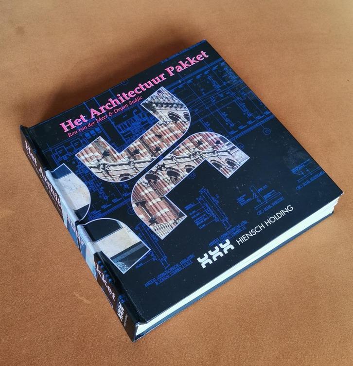 Het Architectuur Pakket  Ron van der Meer / Devan Sudijc, Boeken, Kunst en Cultuur | Architectuur, Zo goed als nieuw, Architectuur algemeen