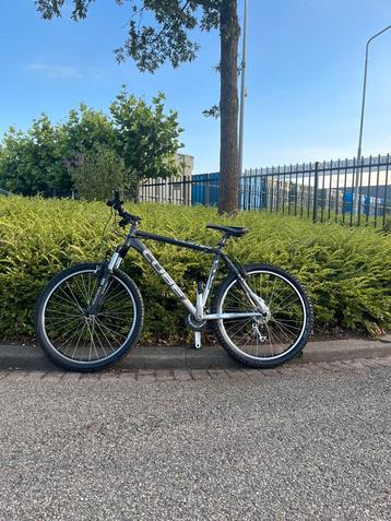 Cube mountainbike –MOET WEG!!! beschikbaar voor biedingen