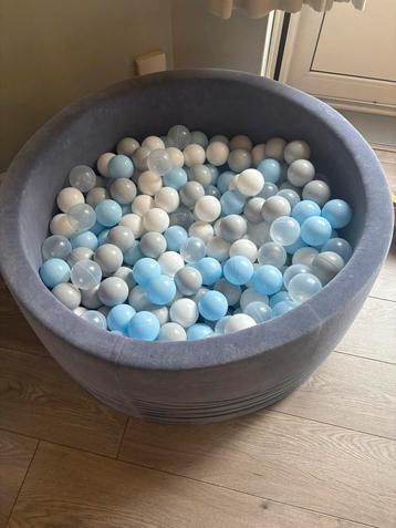 Mooie MeowBaby Ballenbak beschikbaar voor biedingen