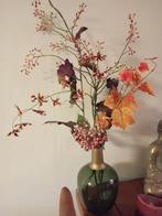 Groene vaas met kunstbloemen, 50 tot 75 cm, Ophalen of Verzenden, Groen, Glas