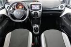 Toyota Aygo 1.0 VVT-i x-play | AIRCO | CAMERA | BLUETOOTH |, Auto's, Toyota, Euro 5, Stof, Gebruikt, 4 stoelen
