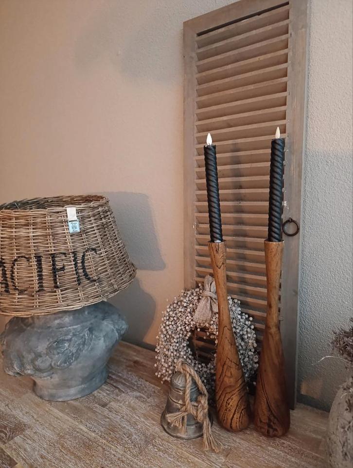 Teakhouten kandelaar set nieuw, Huis en Inrichting, Woonaccessoires | Kandelaars en Kaarsen, Nieuw, Minder dan 25 cm, Hout, Ophalen of Verzenden