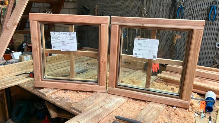 Douglas raam 50x50cm incl hr++ glas, Doe-het-zelf en Verbouw, Kozijnen en Schuifpuien, Nieuw, Raamkozijn, Hout, Minder dan 75 cm