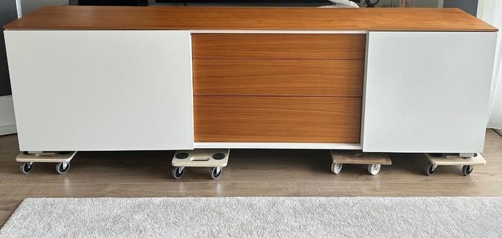 KARAT dressoir D242, Huis en Inrichting, Kasten | Dressoirs, Gebruikt, 200 cm of meer, 50 tot 75 cm, Met lade(s), Met deur(en)