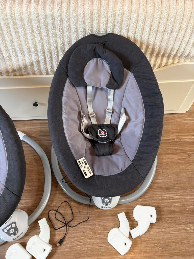 Twee BabyGo Swing Wipstoelen, Ophalen of Verzenden, Gebruikt, Wipstoel, Met gordel(s) of riempje(s)