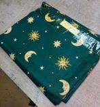 Groene gordijn/decoratie stof met maan en sterren en de zon, Hobby en Vrije tijd, Stoffen en Lappen, 120 cm of meer, Ophalen of Verzenden