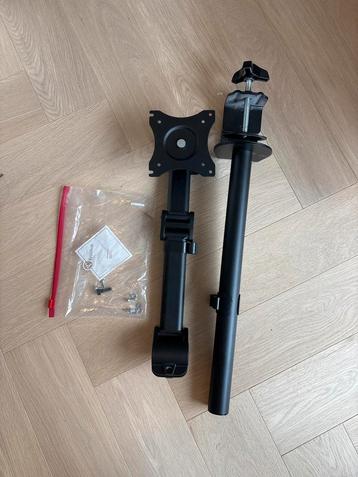 Monitor arm voor bureau - Duivendrecht beschikbaar voor biedingen