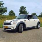 Mini one (r56) 1.4 95pk 2009 Wit, Auto's, Mini, Voorwielaandrijving, Stof, Zwart, 4 stoelen