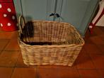 MAND, Huis en Inrichting, Woonaccessoires | Schalen en Manden, Ophalen of Verzenden, Rechthoekig, Riet, Mand