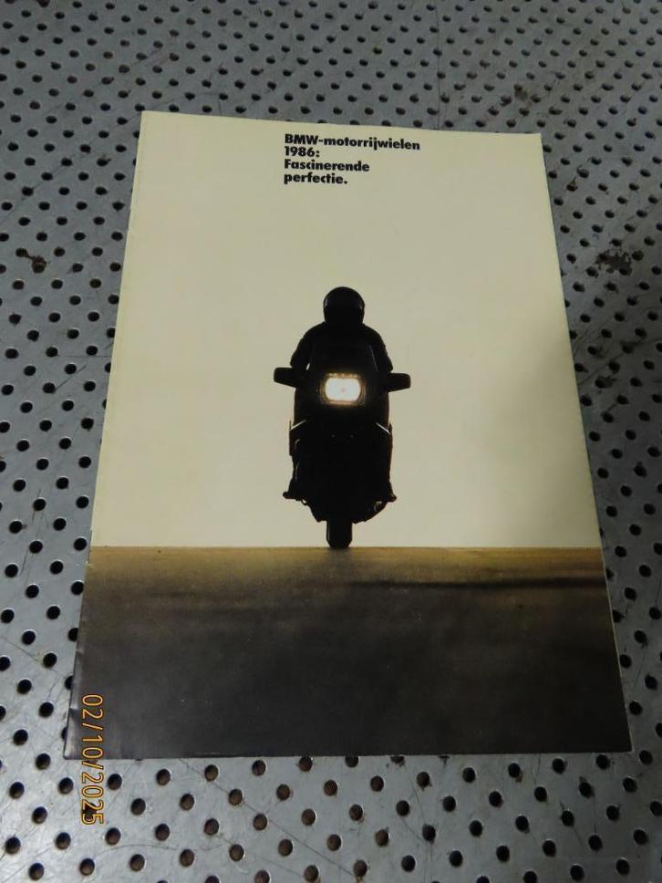 Mooie Folder BMW Motorfietsen 1986 - NL Folder o.a. R80GS, Verzamelen, Automerken, Motoren en Formule 1, Zo goed als nieuw, Motoren