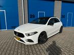 Mercedes-Benz A-Klasse 180 [ AMG Pano Sfeerverlichting ], 1345 kg, Euro 6, 4 cilinders, Wit