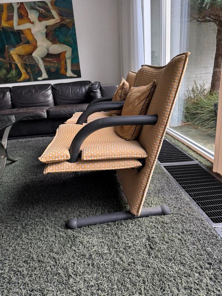 Twee T-Line stoelen van Arflex, Huis en Inrichting, Fauteuils, Gebruikt, Metaal, Stof, 50 tot 75 cm, Minder dan 75 cm, Ophalen
