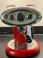 Aangeboden Illy koffiemachine, Witgoed en Apparatuur, Koffiezetapparaten, Ophalen, Koffiepads en cups, Gebruikt, Koffiemachine