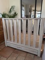 Verstelbaar ledikant + matras & boxkleed Koeka, Ophalen, Zo goed als nieuw, Overige typen