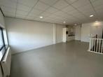 Per direct woonruimte in Zaanstad 60m2 nabij station NS, 50 m² of meer, Amsterdam