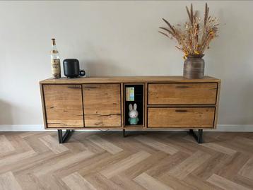 Xooon dressoir beschikbaar voor biedingen