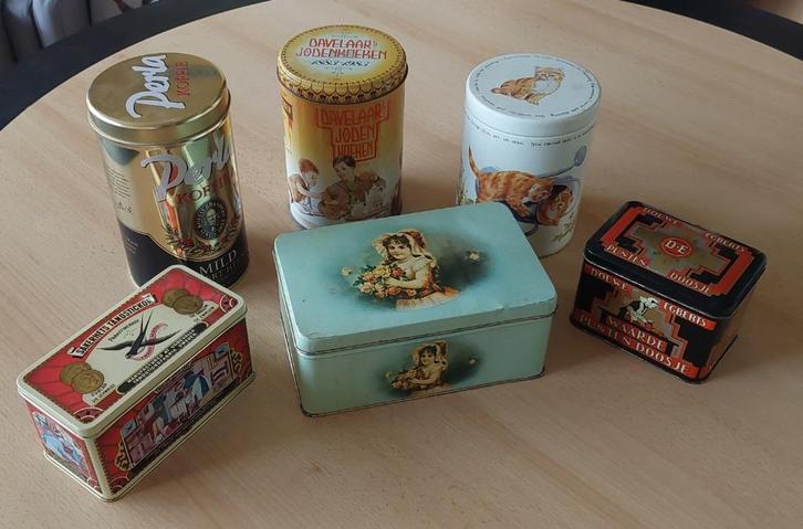 Zes Vintage Blikken! o.a. Zwaluw, DE, Perla, Wilhelmina..., Huis en Inrichting, Keuken | Servies, Zo goed als nieuw, Overige typen