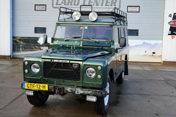 Land Rover 109" V8 hardtop met stuur bekrachtiging beschikbaar voor biedingen