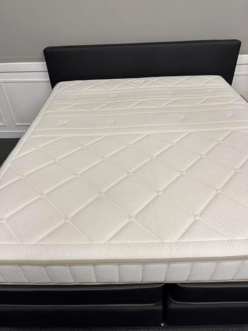 Auping Vivo matras 140x210 medium Nu voor €1050.- beschikbaar voor biedingen