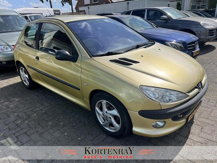 Peugeot 206 1.6-16V XS NIEUWE APK,met Airco, Stuurbekrachtin, Auto's, Peugeot, Bedrijf, Te koop, Airbags, Alarm, Boordcomputer