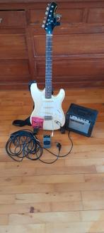 Elektrische gitaar/ Hondo stratocaster met bijhorende spulle, Muziek en Instrumenten, Snaarinstrumenten | Gitaren | Elektrisch