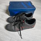 Opruiming: Dutchy Voetbalschoenen - Maat 38, Sport en Fitness, Voetbal, Ophalen of Verzenden, Schoenen