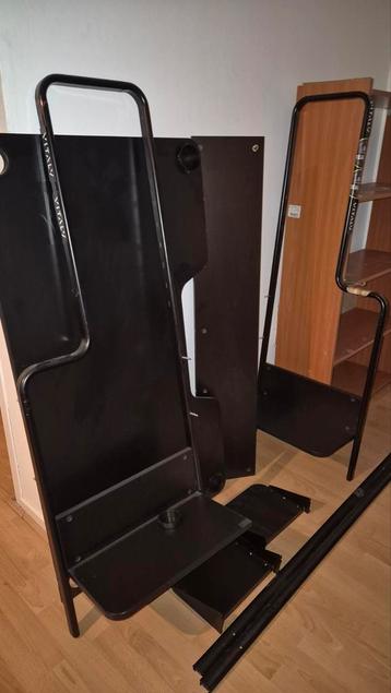 Gamebureau Zwart  beschikbaar voor biedingen