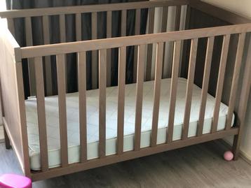 IKEA SUNDVIK Ledikant, Matras & Commode beschikbaar voor biedingen