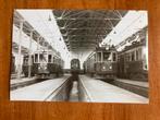 Trams in remise, Ophalen of Verzenden, Tram, Kaart of Prent