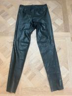 Marccain legging vegan leather N4 zwart kroko motieg, Kleding | Dames, Leggings, Maillots en Panty's, Legging, Verzenden, Maat 40/42 (M)