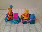 Disney Winnie en Teigetje in driewieler met aanhanger, Ophalen of Verzenden, Winnie de Poeh of vrienden, Gebruikt, Overige typen
