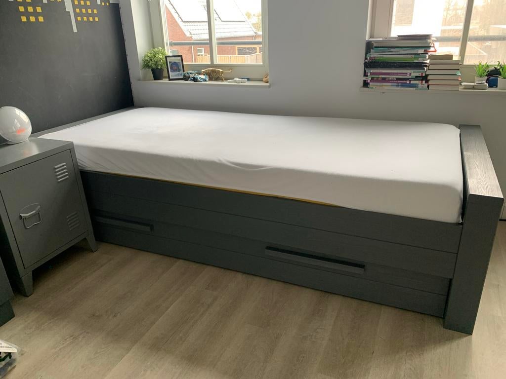 Woood Dennis Bed met lade, Ophalen, Zo goed als nieuw, Eenpersoons, Hout