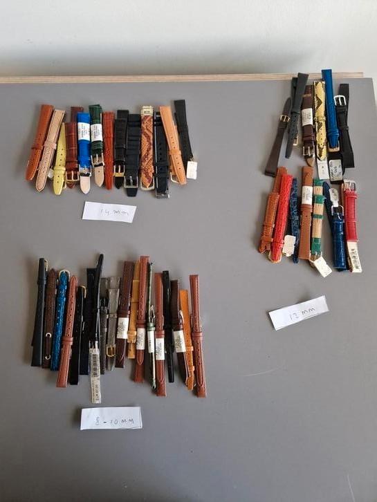 Partij Horloge bandjes nieuw Met prijskaartje, Sieraden, Tassen en Uiterlijk, Armbanden, Nieuw, Leer, Ophalen of Verzenden