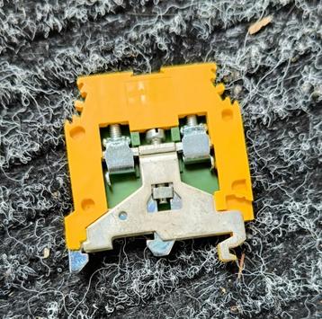 Entrelec ABB Din-Rail Aardklem 1SNA165113R1600 50x NIEUW ! beschikbaar voor biedingen