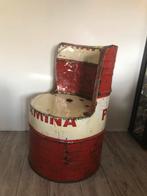 Pertamina Olievat Stoel Industrieel Design, Ophalen