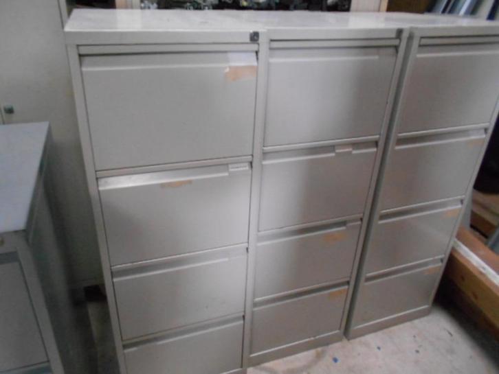 ladekasten  132 cm hoog, Huis en Inrichting, Kasten | Ladekasten, Gebruikt, 100 tot 150 cm, Minder dan 50 cm, 50 tot 75 cm, Metaal