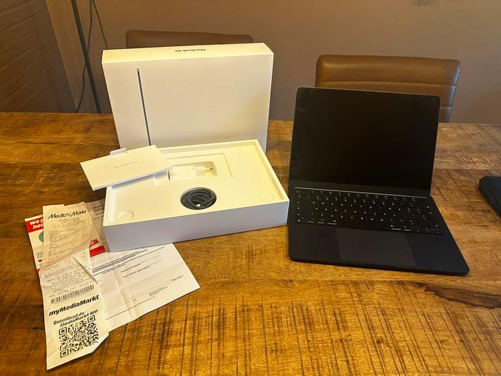 Macbook Air M3 16GB RAM, Nieuwstaat, Factuur, Garantie, Computers en Software, Apple Macbooks, Zo goed als nieuw, MacBook Air