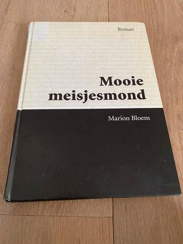 Marion Bloem Mooie meisjesmond Groot lettertype XL gelezen beschikbaar voor biedingen
