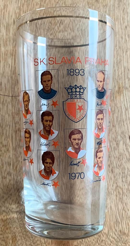 SK Slavia Praha 1893-1970 Glas, Verzamelen, Sportartikelen en Voetbal, Ophalen of Verzenden