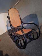 Gezellige orginele schommelstoel van Thonet., Huis en Inrichting, Stoelen, Zwart, Thonet, Riet of Rotan, Ophalen of Verzenden