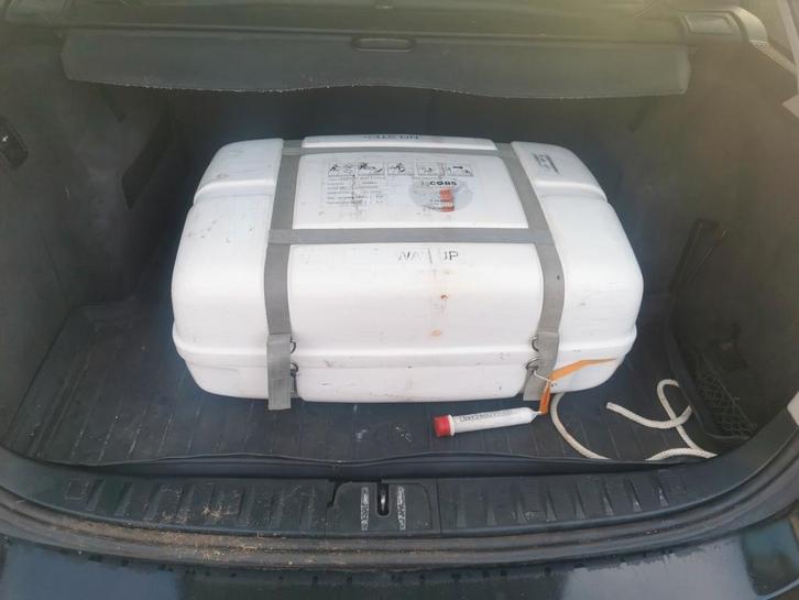 4 persoons reddingsvlot 2024 gekeurd, Watersport en Boten, Accessoires en Onderhoud, Overige typen, Ophalen of Verzenden