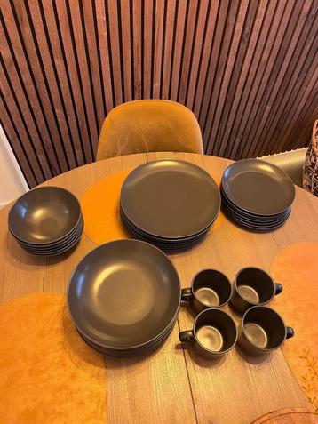 IKEA servies FÄRGKLAR beschikbaar voor biedingen