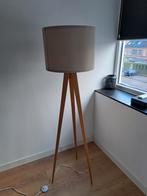 Stijlvolle vloerlamp zuiver met IKEA lampenkap, Ophalen, Hout, Gebruikt, 100 tot 150 cm