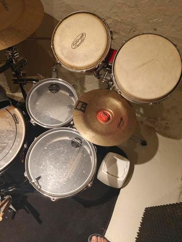 Percussie set beschikbaar voor biedingen