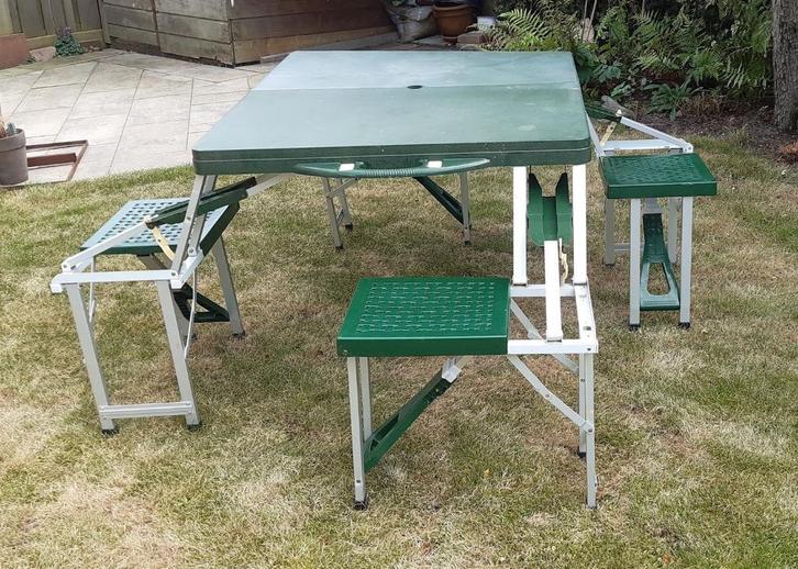 GRATIS picknicktafel met 4 stoeltjes, inklapbaar, Tuin en Terras, Picknicktafels, Gebruikt, Rechthoekig, Aluminium, Inklapbaar