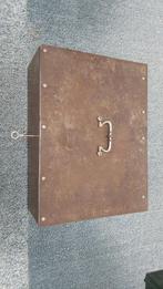 Antieke grote zware geldkist documenten kist, Antiek en Kunst, Ophalen of Verzenden