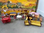 Vintage: Poppenhuis meubeltjes, keuken, bank, wc, wastafel, Ophalen of Verzenden, Gebruikt, Poppenhuis