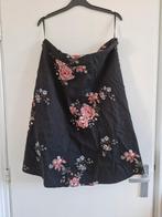 Zwarte bloemenrok van Shein Curve - Maat 2XL, Zwart, Maat 46/48 (XL) of groter, Ophalen of Verzenden, Zo goed als nieuw