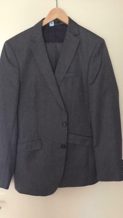 Mooi grijs kostuum van Zara, Kleding | Heren, Kostuums en Colberts, Gedragen, Maat 48/50 (M), Grijs, Ophalen of Verzenden